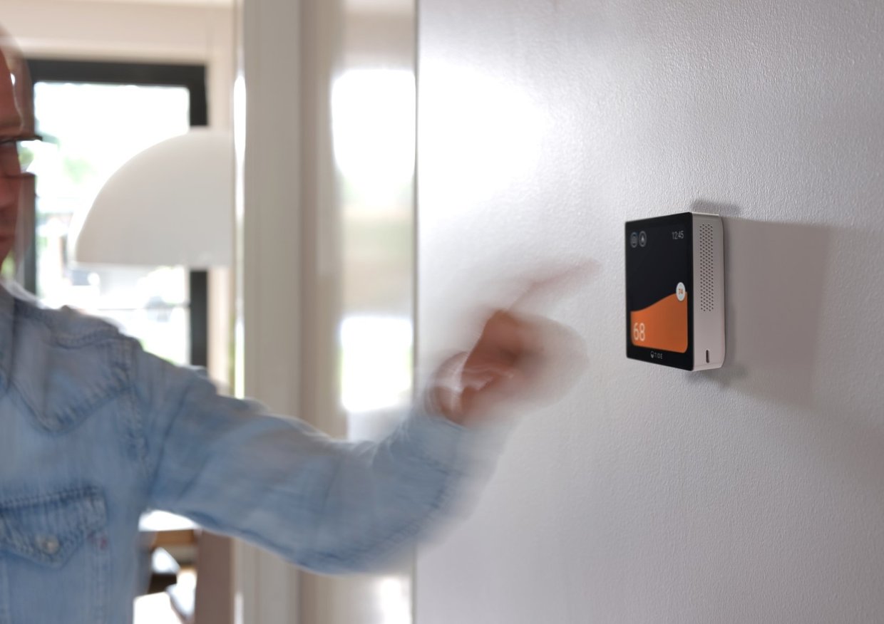 S_Tide_Touch_orange_screen_Universal_Lifestyle_5